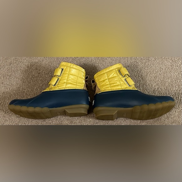 Sperry Saltwater Jetty Waterproof Duck Boots Rain Boots Yellow Navy Velcro Sz 6 - Picture 4 of 16